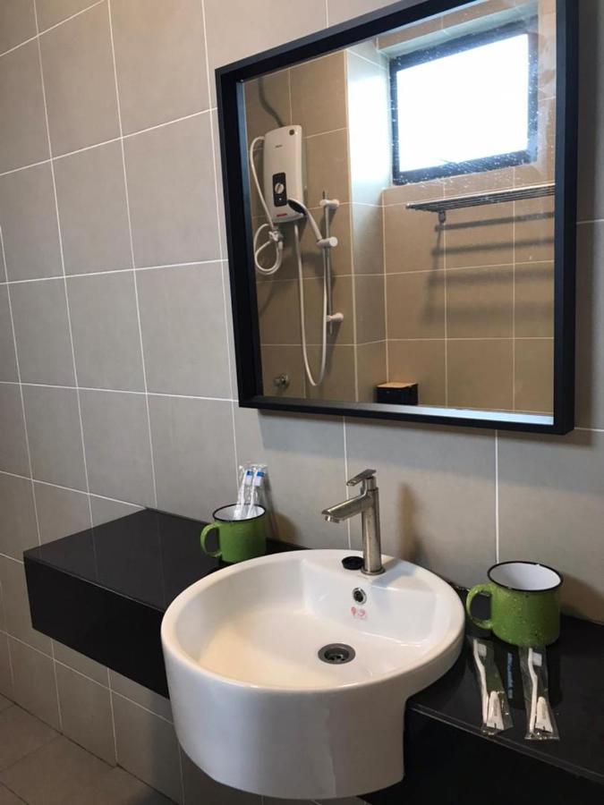 New 2 Storey-Majestic Homestay 3 Min To Night Market Бринчанг Экстерьер фото